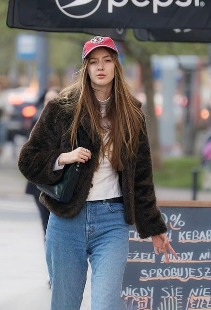 GolfGearDirect.blog: Elevate Your Game with Expert Gear Reviews 6 What Is the Best Golf Trolley Bag? Our Top Picks