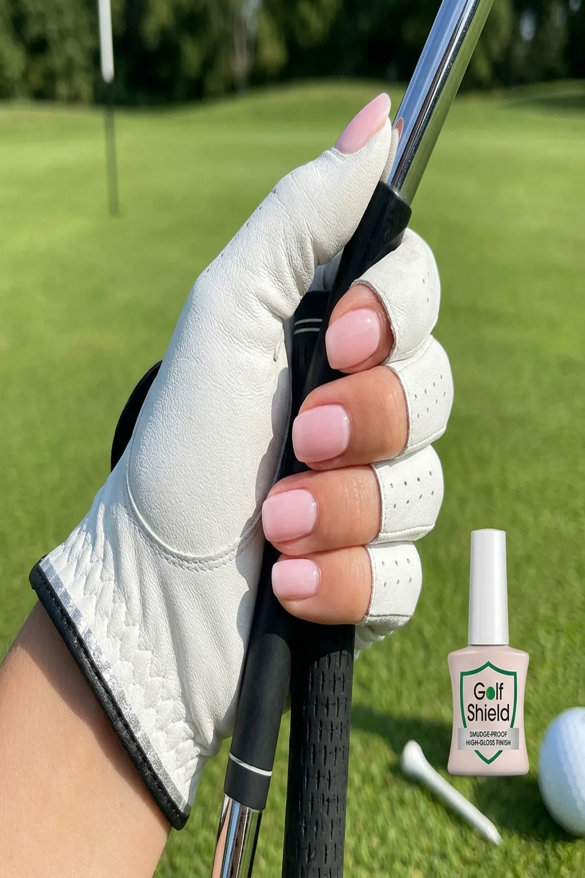 Smudge-Proof High-Gloss Top Coat Finish for Long Rounds - golf nails (AI Generated Image)